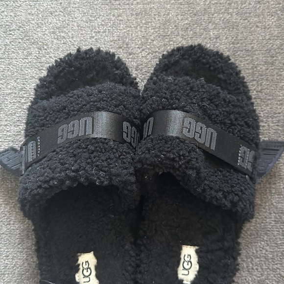 Black platform UGG Fluffita slides - Picture 4 of 8